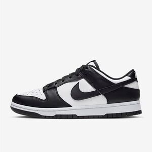 Dunk Low 'Panda' Women's Size: 6